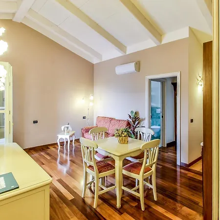 Le Ville Negli Ulivi & Wellness * Tovo San Giacomo