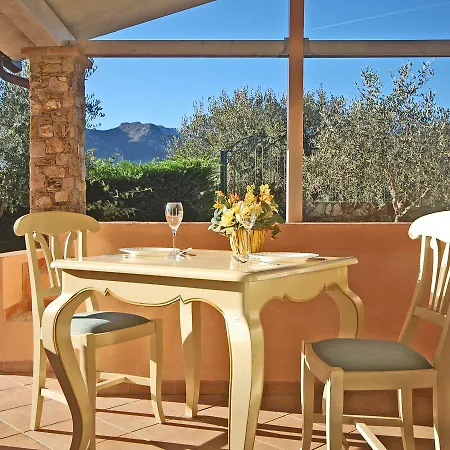 Le Ville Negli Ulivi & Wellness * Tovo San Giacomo