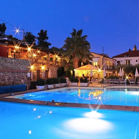Vakantiehuis Le Ville Negli Ulivi & Wellness *